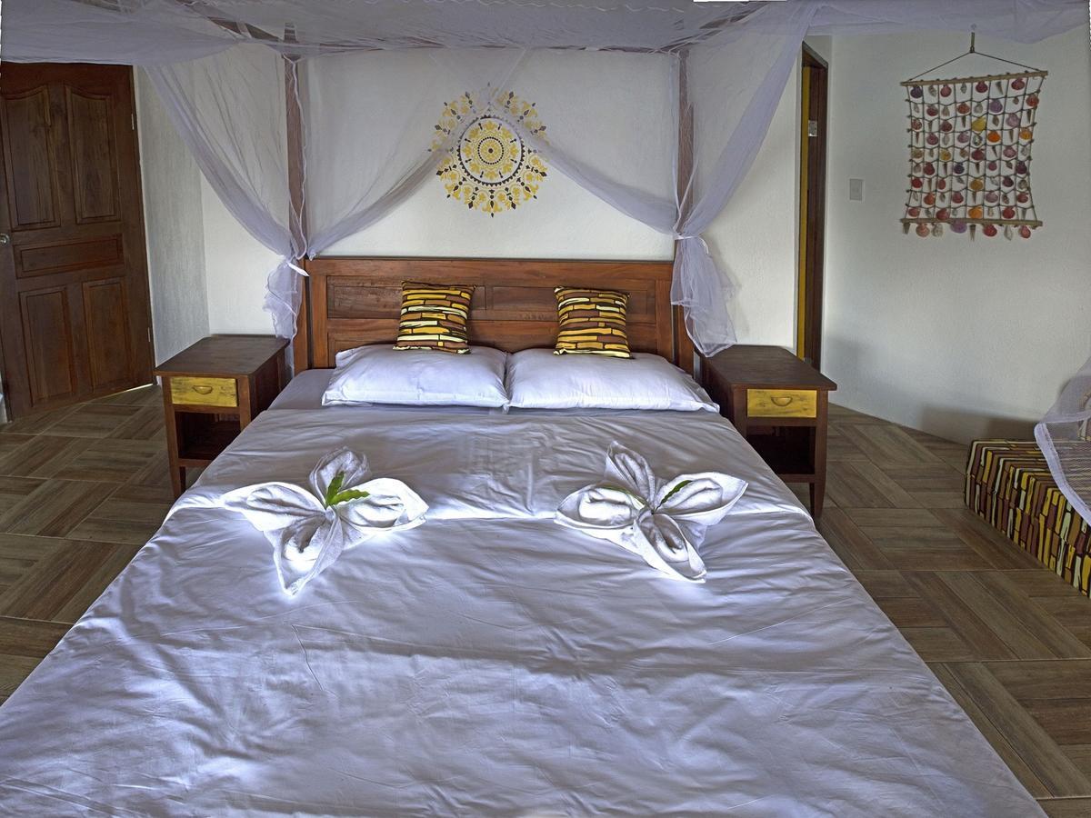 Iris Island Eco Resort 부수안가 외부 사진